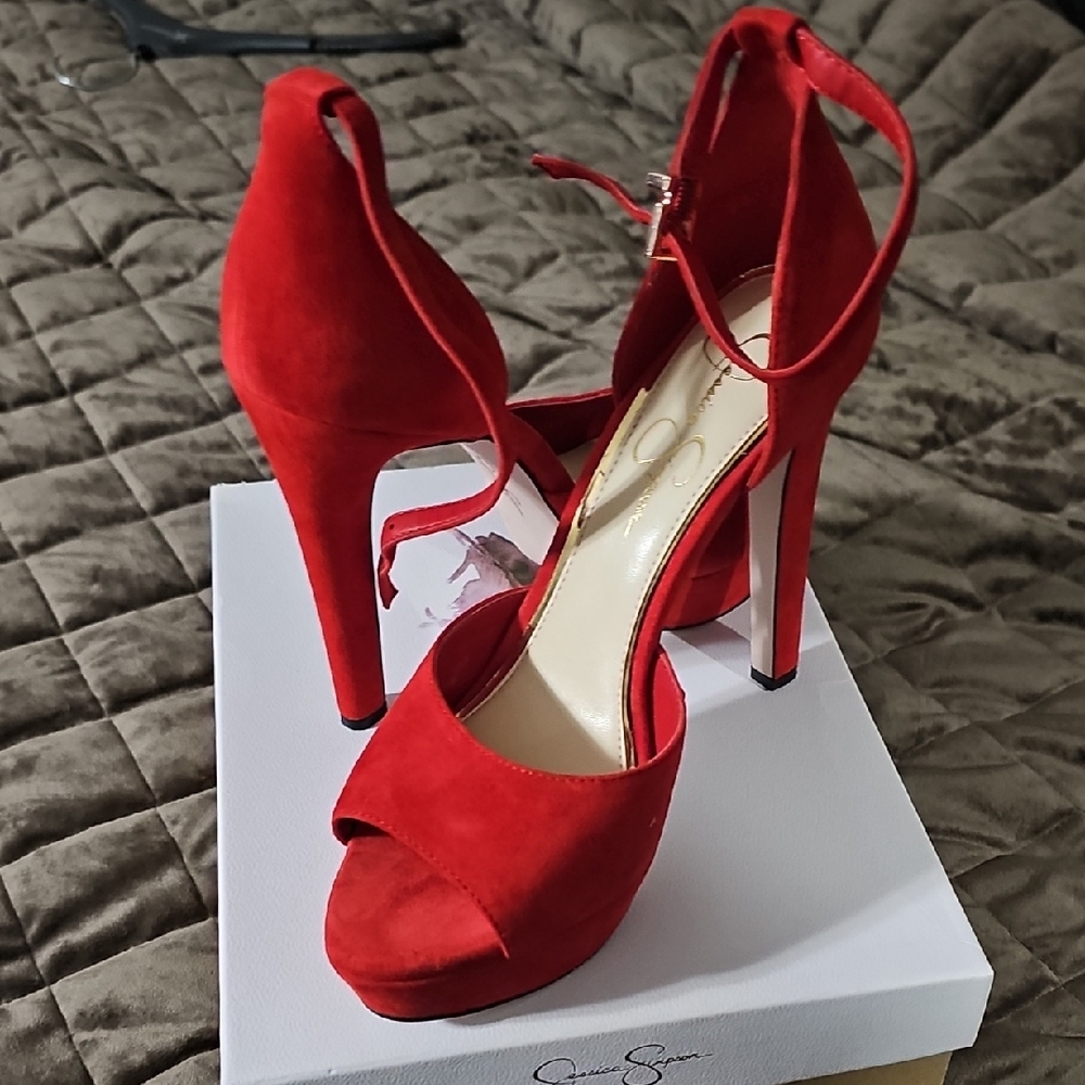 Jessica Simpson -Beeya High Heel